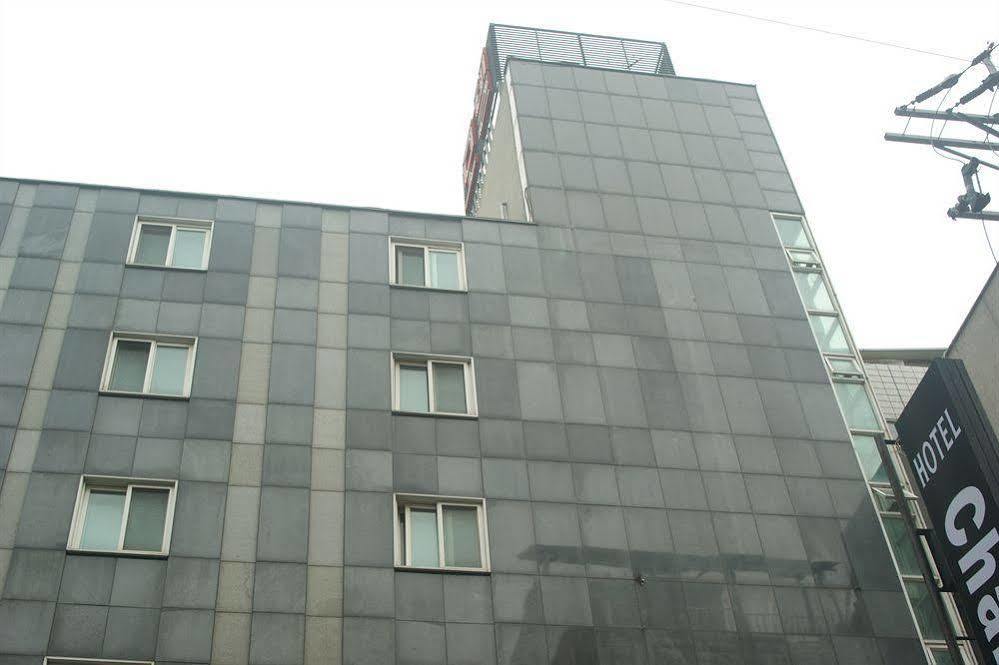 Charmant Hotel Suwon Exterior foto